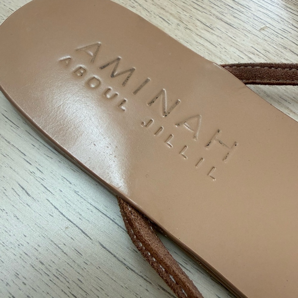Aminah Abdul Jillil Crystal Flip Flop Sandals - Picture 5 of 7